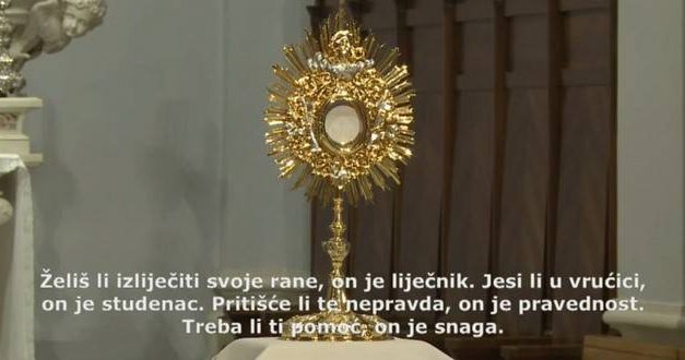 Klanjanje Isusu u Presvetom Oltarskom Sakramentu