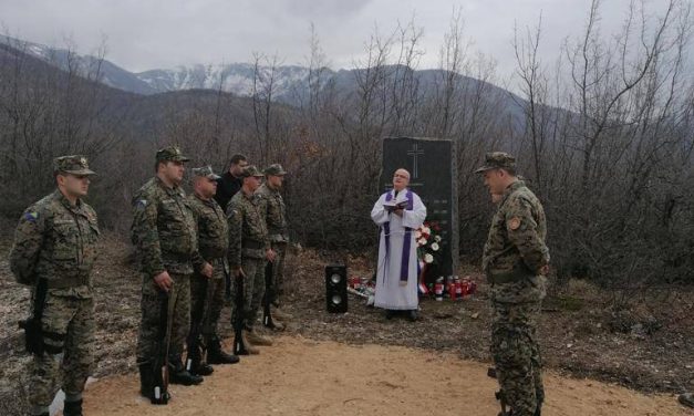 Održana svečana komemoracija petorice hrvatskih branitelja na Humskoj Dubravi 2023.