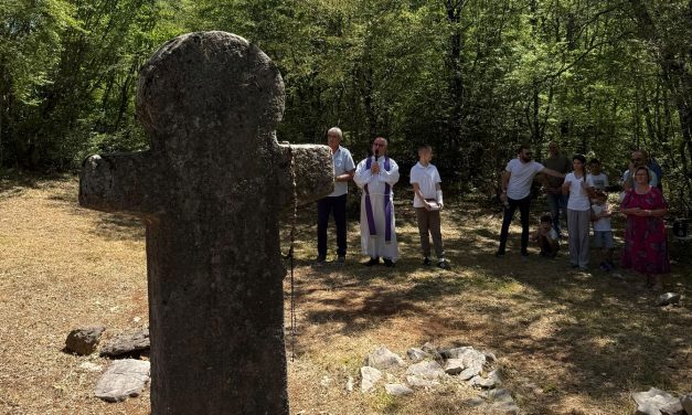U groblju na Đubranima slavljena sv. Misa povodom zaštitnika sv. Ivana Krstitelja 2025.