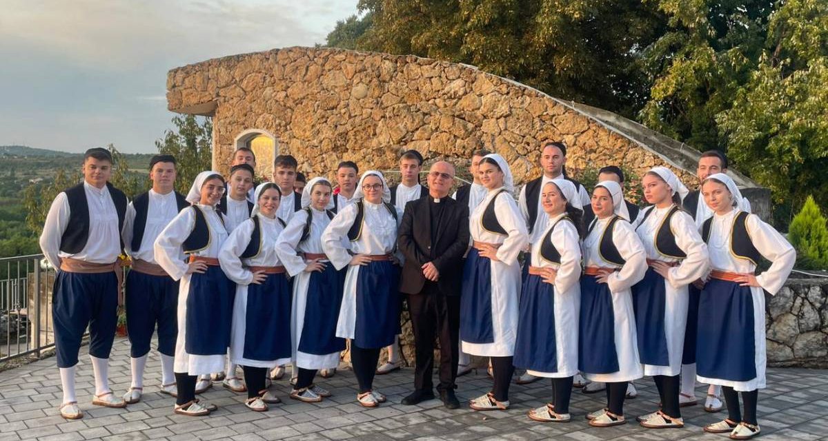 HKUD „Bijelo Polje“ nastupilo na „Večeri Folklora“ u Prenju 2025.