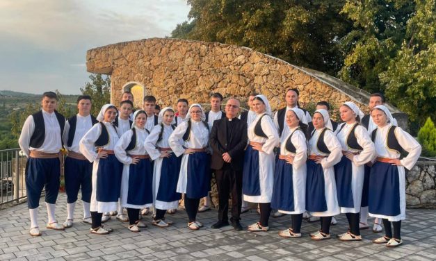 HKUD „Bijelo Polje“ nastupilo na „Večeri Folklora“ u Prenju 2025.