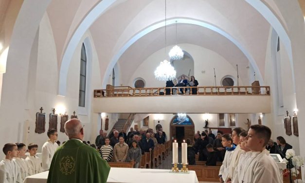 Svečani završetak listopadskih pobožnosti i molitva kod Spomenika u Bijelom Polju 2025.